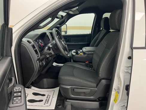 New 2026 RAM 2500 Tradesman AWD/4WD image 5