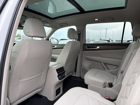New 2026 Volkswagen Atlas SE FWD image 12