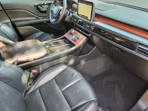 Used 2022 Lincoln Aviator Reserve w/ Elements Package Plus RWD image 7