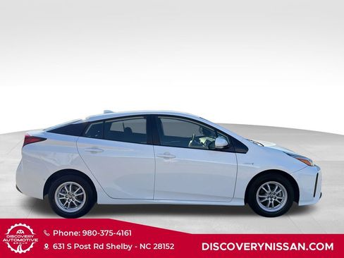 Used 2019 Toyota Prius LE FWD image 5