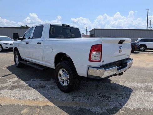 Used 2024 RAM 2500 Tradesman w/ Chrome Appearance Group AWD/4WD image 6