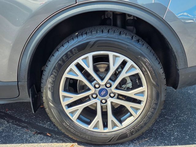 Used 2022 Ford Escape SEL AWD/4WD image 8