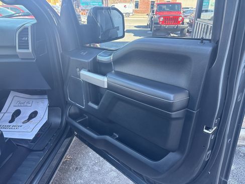 Used 2019 Ford F150 Lariat w/ Equipment Group 502A Luxury image 21