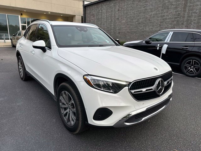 Certified 2026 Mercedes-Benz GLC 300 image 3