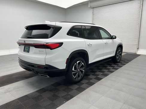 Certified 2026 Buick Enclave Sport Touring AWD/4WD image 9