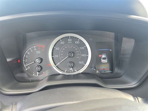 Used 2022 Toyota Corolla LE image 16