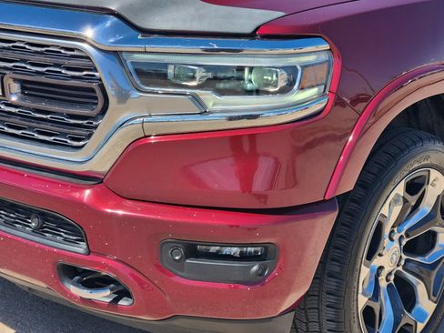 Used 2022 RAM 1500 Limited w/ Body-Colour Bumper Group AWD/4WD image 9
