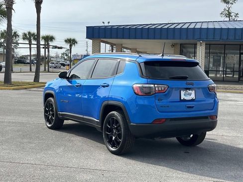 New 2026 Jeep Compass Latitude image 3
