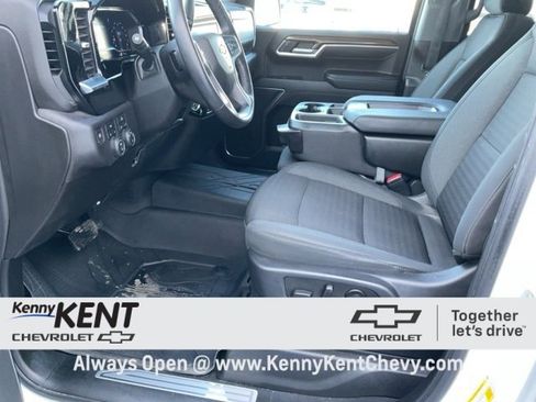 Used 2022 Chevrolet Silverado 1500 LT w/ Protection Package image 30