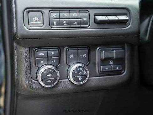 Used 2024 GMC Yukon Denali Ultimate w/ LPO, Floor Liner Package AWD/4WD image 55