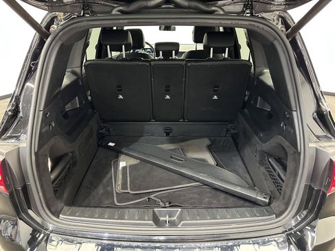 Used 2021 Mercedes-Benz GLB 250 4MATIC image 29
