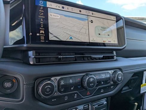 New 2026 Jeep Gladiator Sport AWD/4WD image 24
