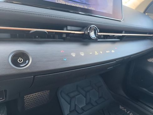 Used 2023 Nissan Ariya AWD image 24