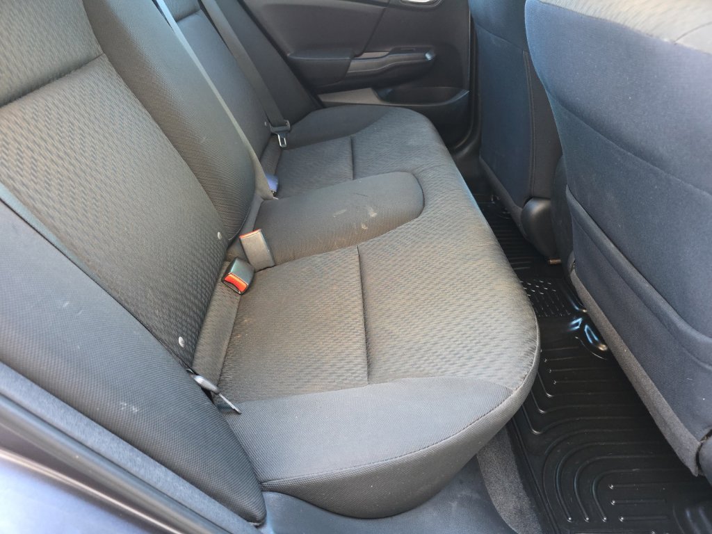 Used 2015 Honda Civic SE image 24