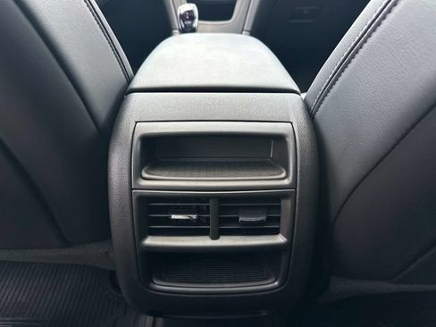 Used 2025 Cadillac XT5 Premium Luxury AWD/4WD image 13