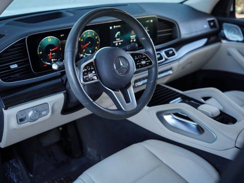 Used 2020 Mercedes-Benz GLE 350 w/ AMG Line Exterior image 19