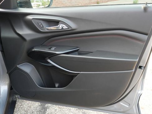 New 2026 Chevrolet Trax RS w/ Sunroof Package FWD image 12
