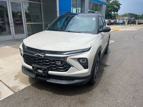 New 2026 Chevrolet TrailBlazer RS w/ Convenience Package AWD/4WD image 1