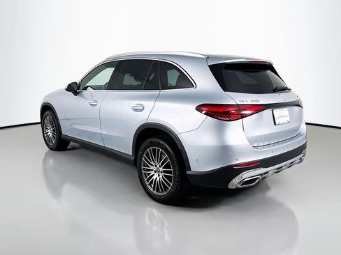 Used 2026 Mercedes-Benz GLC 300 4MATIC image 3