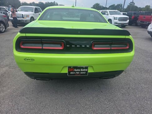 Used 2019 Dodge Challenger R/T Scat Pack w/ Plus Package RWD image 3
