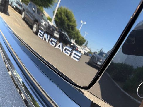 Certified 2023 Nissan Ariya FWD image 8