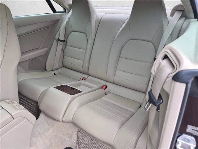 Used 2010 Mercedes-Benz E 550 Coupe image 19