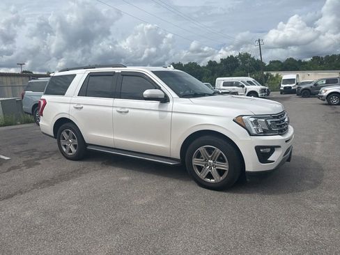 Used 2019 Ford Expedition XLT w/ Equipment Group 202A RWD image 22
