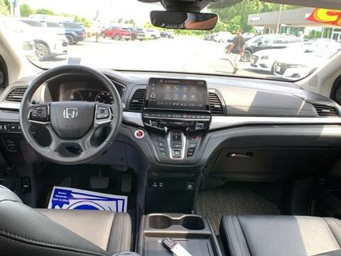Used 2025 Honda Odyssey EX-L image 20