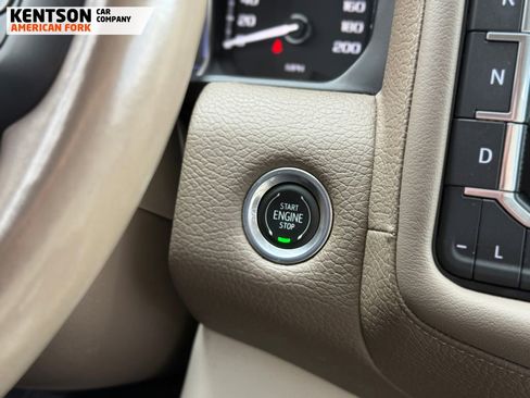 Used 2021 GMC Yukon Denali w/ Denali Premium Package AWD/4WD image 30