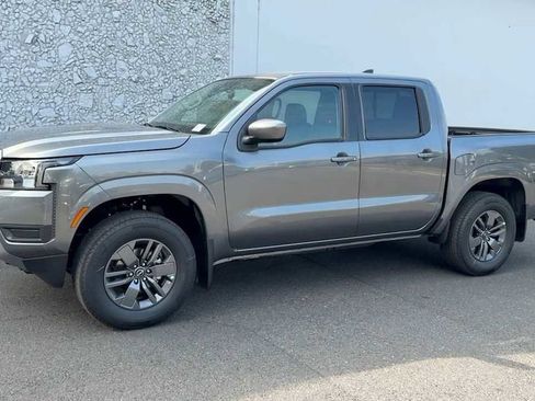 New 2025 Nissan Frontier SV image 2