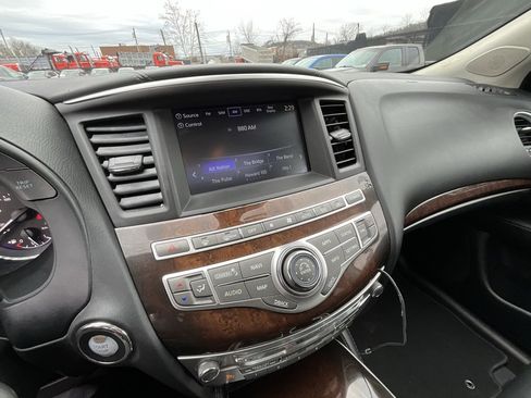 Used 2018 INFINITI QX60 Luxe w/ Deluxe Technology Package image 25