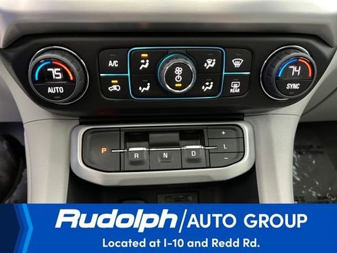 Used 2023 GMC Acadia SLT w/ Preferred Package image 26