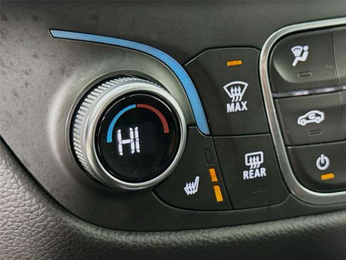 Used 2023 Chevrolet Equinox LT image 20