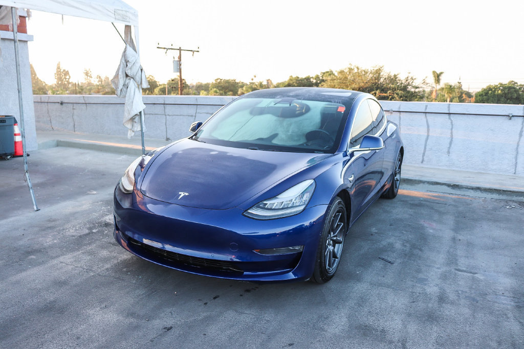 Used 2018 Tesla Model 3 Long Range RWD image 4