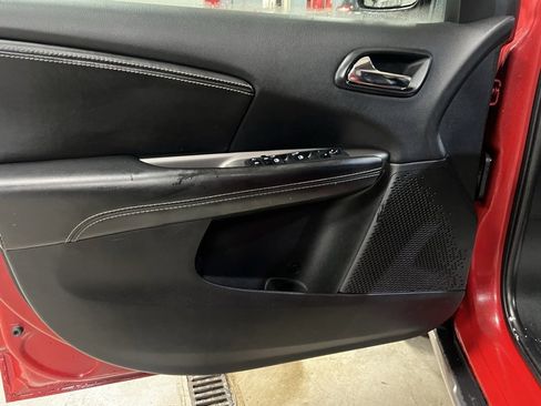 Used 2019 Dodge Journey Crossroad image 17