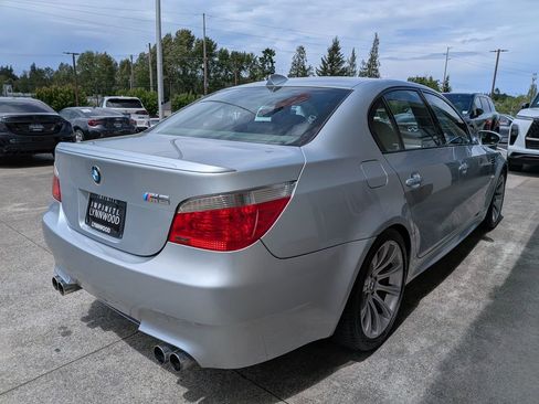 Used 2006 BMW M5 RWD image 6