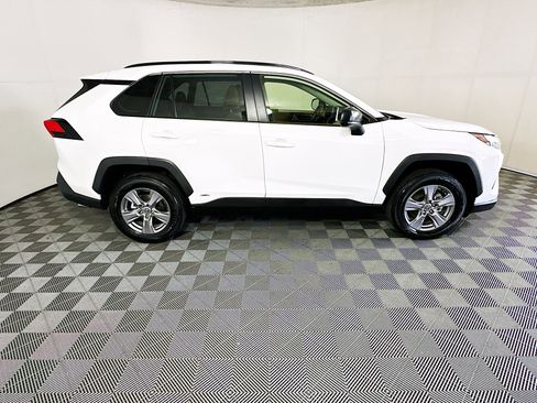 Used 2025 Toyota RAV4 LE image 2