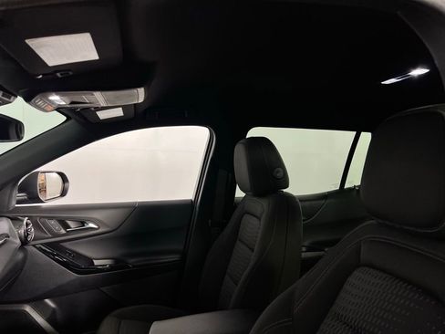 Used 2025 Chevrolet Equinox LT image 23