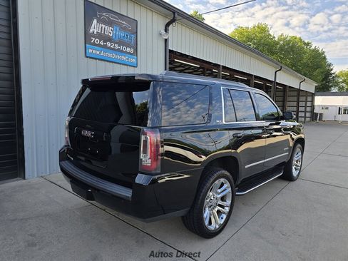 Used 2018 GMC Yukon SLT w/ Premium Edition AWD/4WD image 10