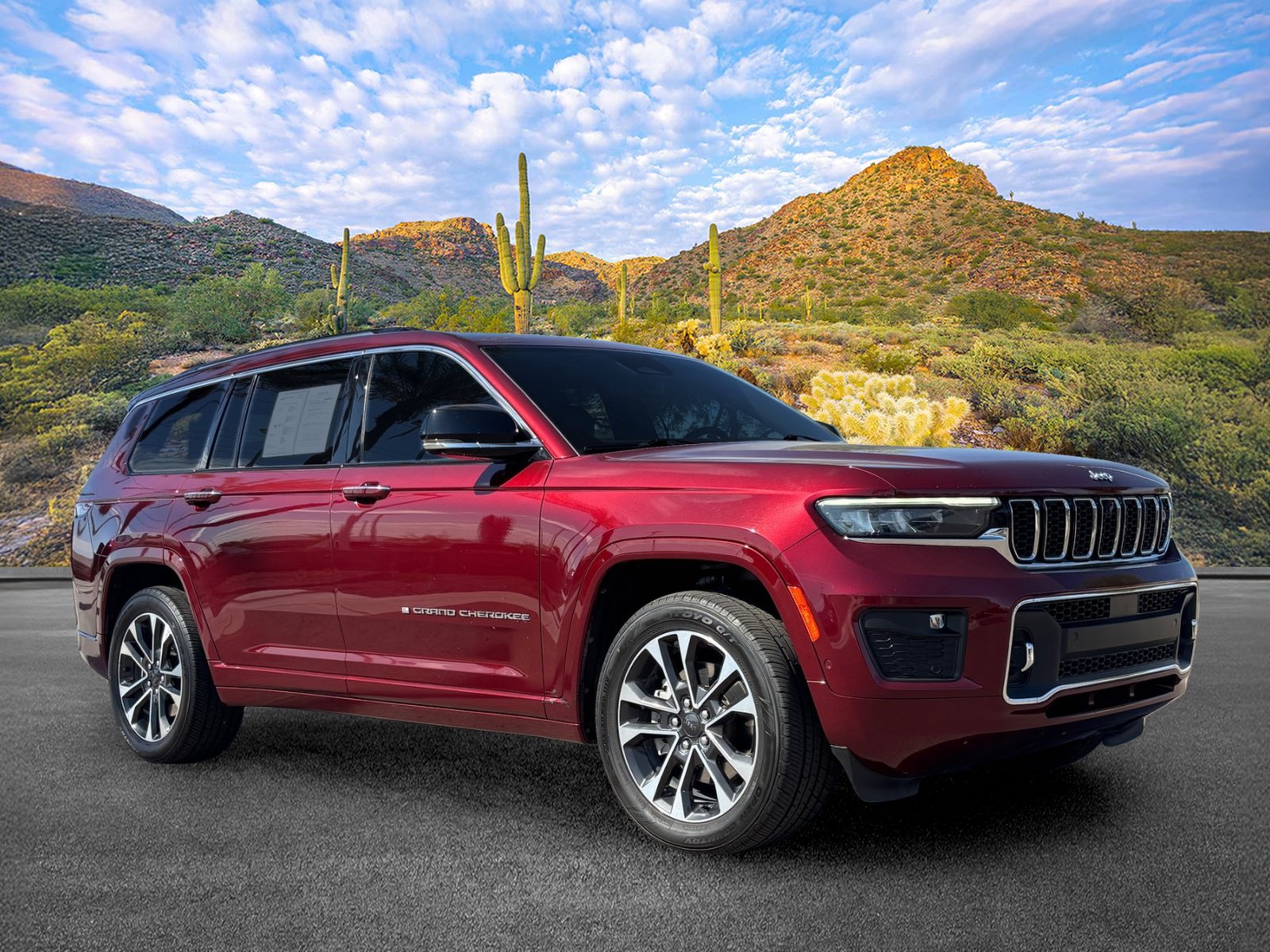 Used 2021 Jeep Grand Cherokee L Overland w/ Advanced Protech Group III AWD/4WD image 2