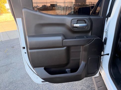 Used 2021 Chevrolet Silverado 1500 LT AWD/4WD image 26