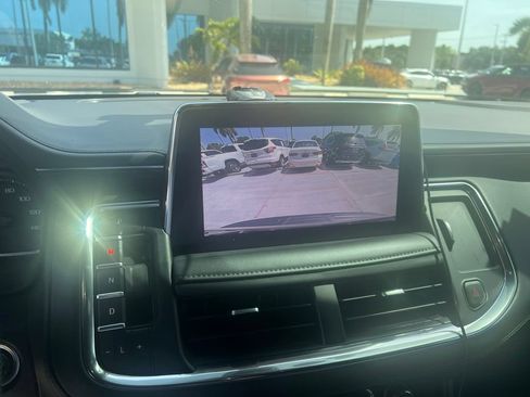 Used 2021 Chevrolet Tahoe LT RWD image 3