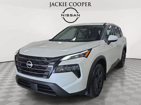 New 2026 Nissan Rogue SV FWD image 1