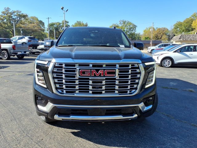New 2027 GMC Yukon Denali w/ Denali Reserve Package AWD/4WD image 13