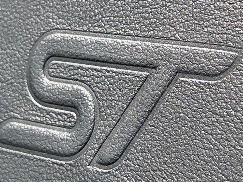 Used 2021 Ford Edge ST w/ Equipment Group 401A AWD/4WD image 22