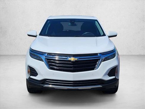 Used 2022 Chevrolet Equinox LT image 2