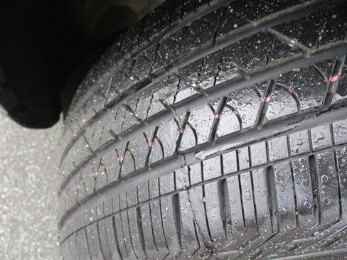 Used 2022 Lincoln Nautilus Reserve w/ Luxury Package image 11