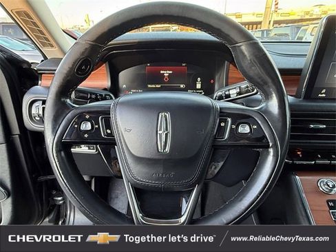 Used 2020 Lincoln Aviator Reserve w/ Equipment Group 201A image 13