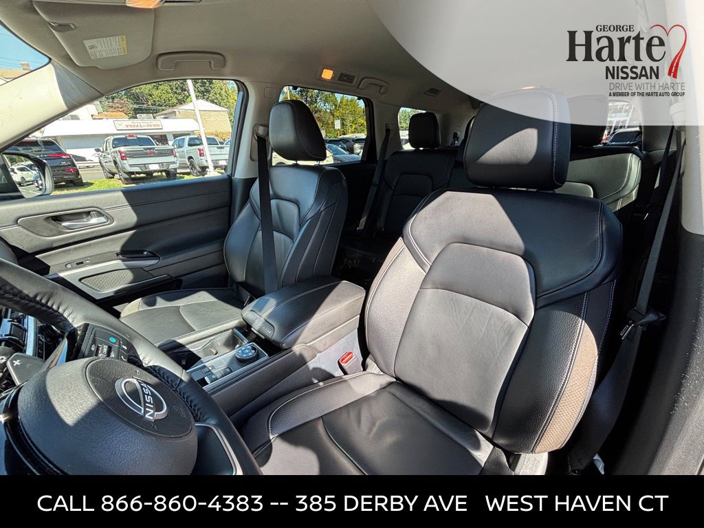 Certified 2024 Nissan Pathfinder SL w/ Cargo Package AWD/4WD image 18