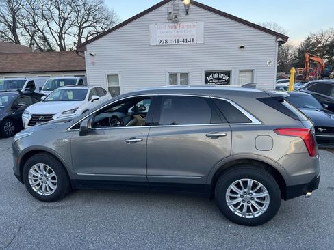 Used 2019 Cadillac XT5 AWD image 2
